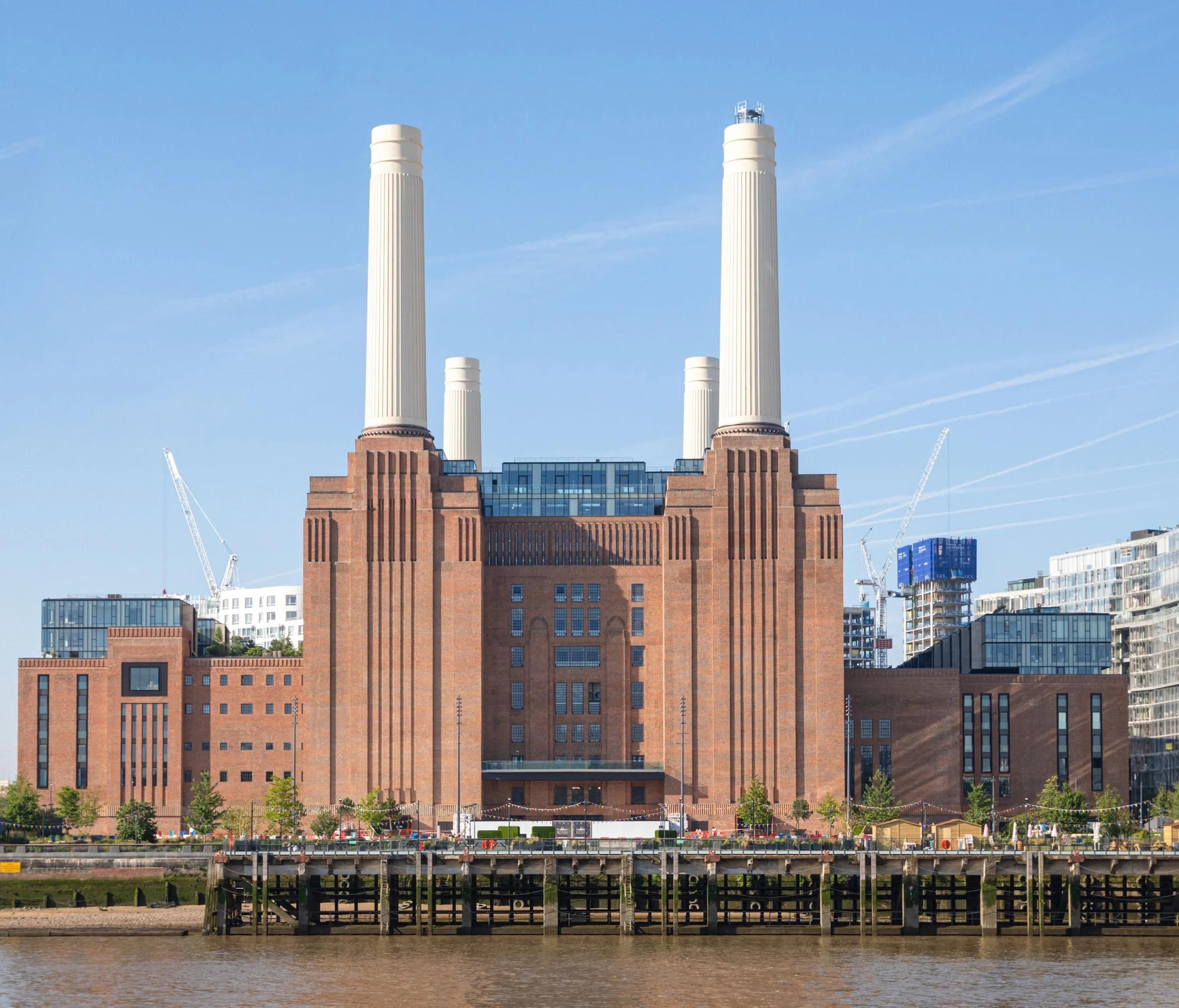 Battersea Power Station – Endüstriyel Mirasın AVM’ye Dönüşümü